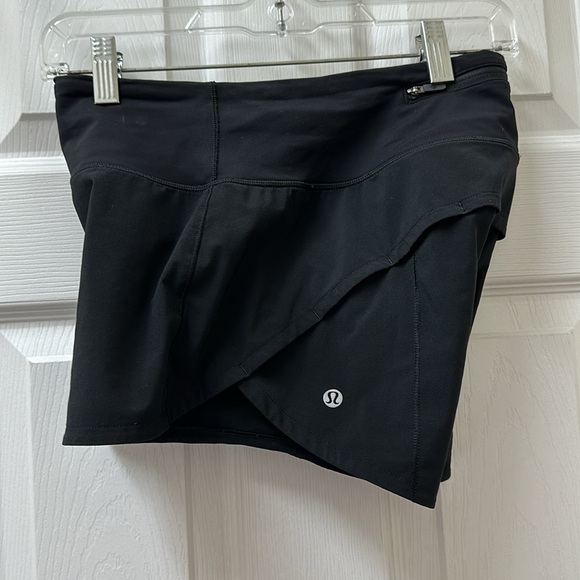 Lululemon Speed Up Short Long *4" Updated Fit Black - Picture 8 of 15